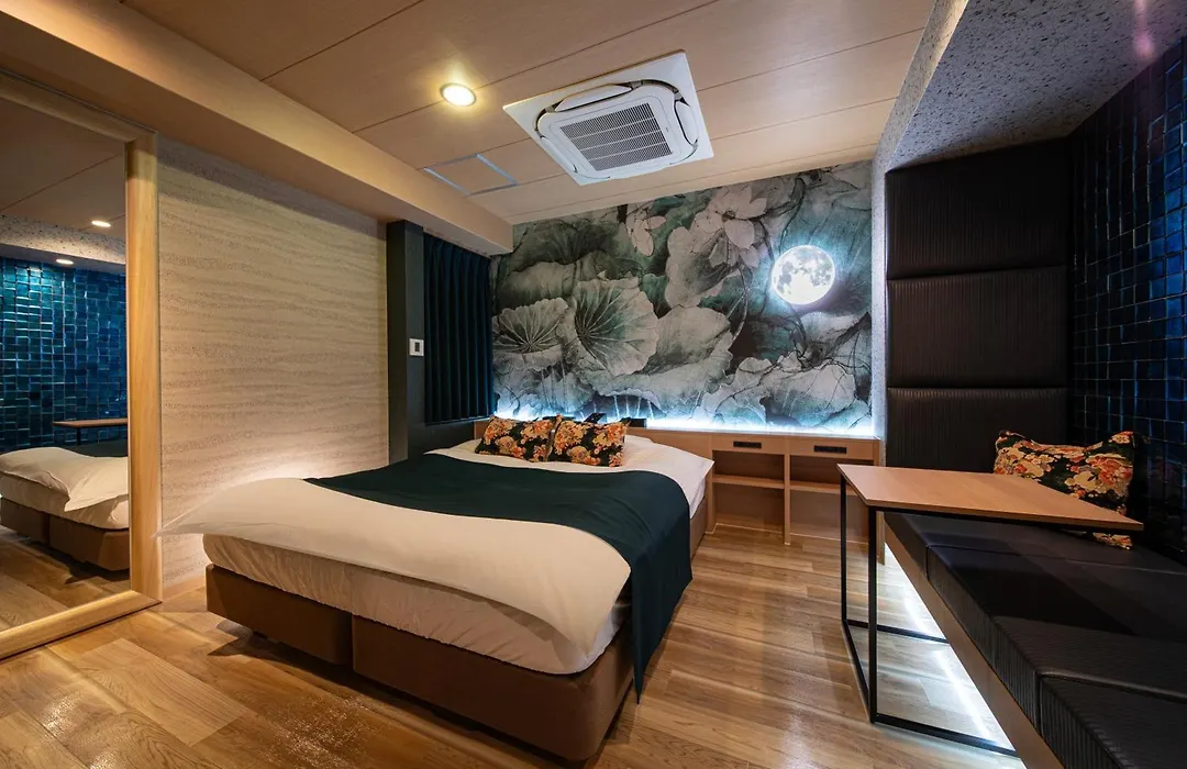 Hotel Five -Adult Only--1
