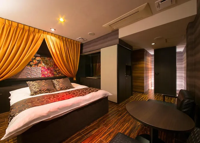 Hotel Beni West 大阪市