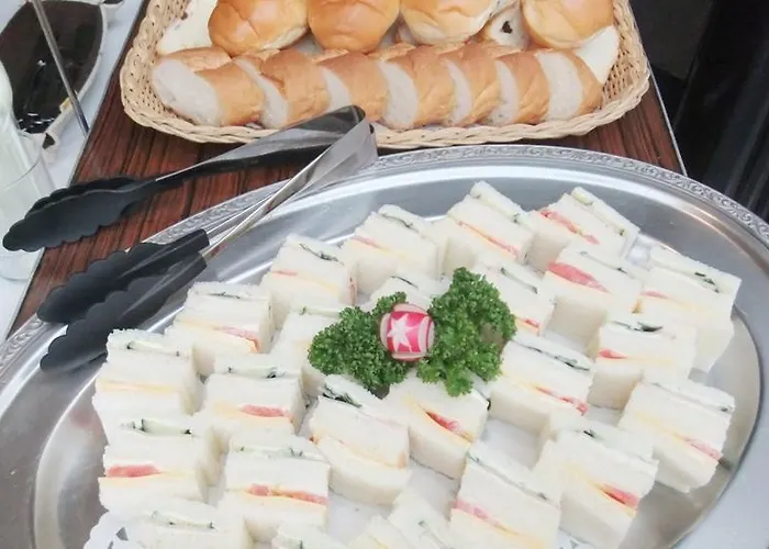 Hoteles cerca de Parque Utsubo