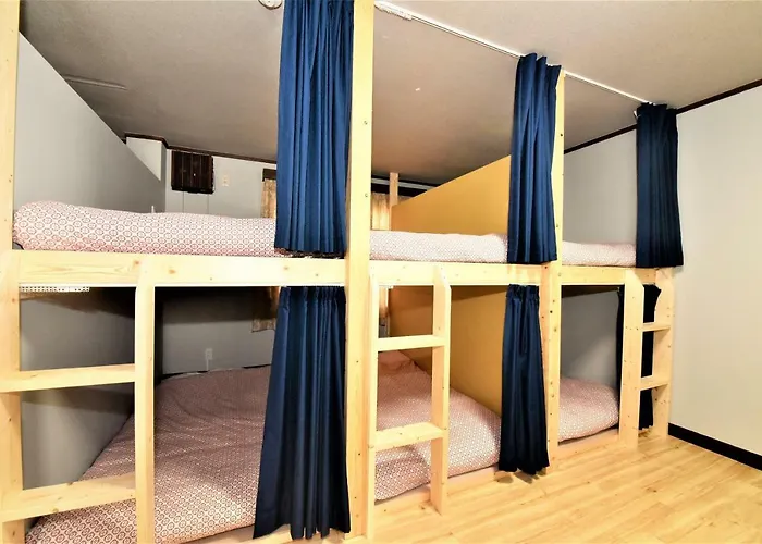 ホテル バナナハンモック 大阪市